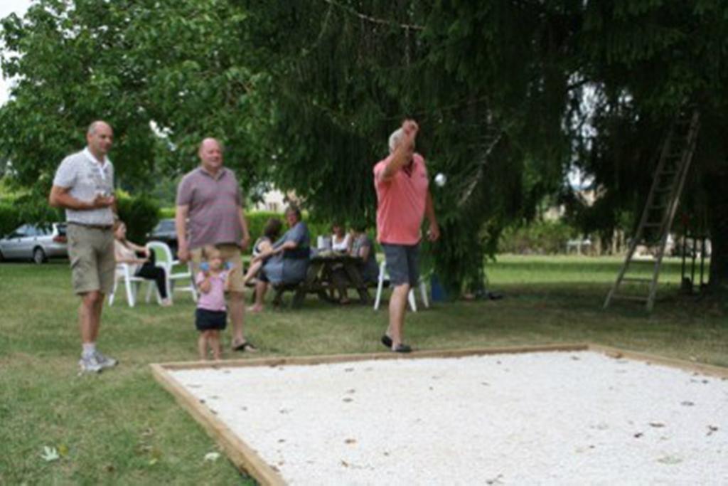فيلا Domaine Des Hirondelles Saint-Vincent-de-Cosse المظهر الخارجي الصورة
