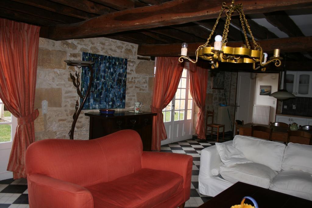 فيلا Domaine Des Hirondelles Saint-Vincent-de-Cosse المظهر الخارجي الصورة